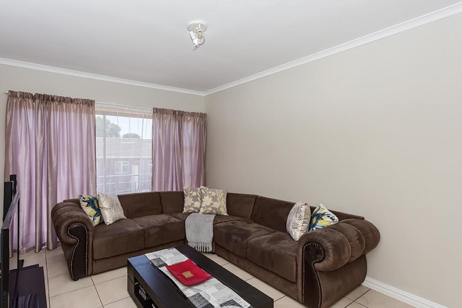 2 Bedroom Property for Sale in Table View Western Cape